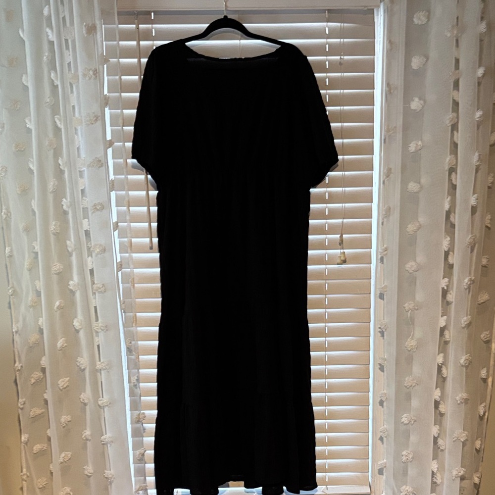Casual Black Maxi Dress